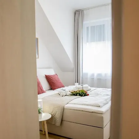 Rose Gold * Zalaegerszeg