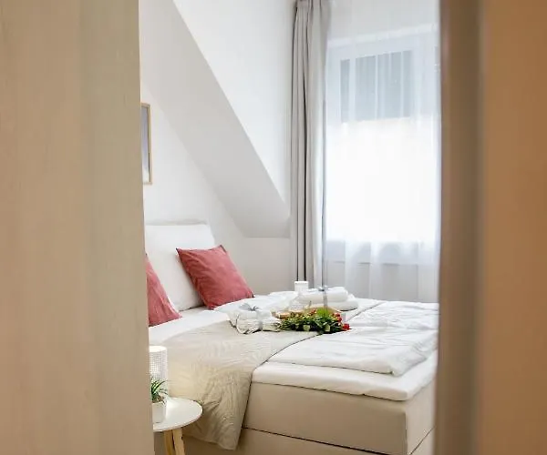 Rose Gold * Zalaegerszeg